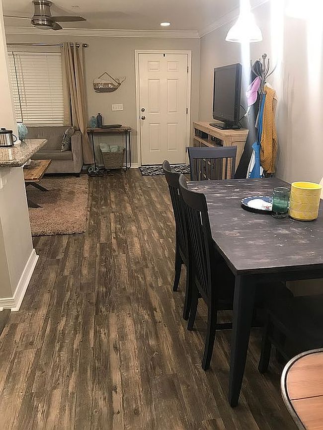 Photo of 1282 Beach Blvd Apt 220, Biloxi, MS