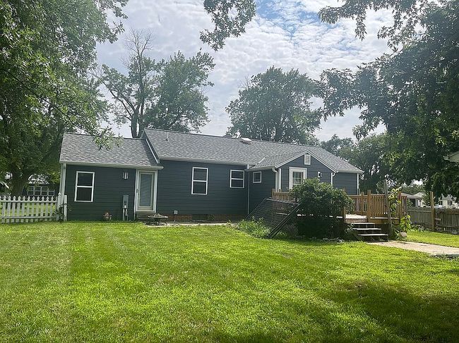 Photo of 110 W 11th St, Wood River, NE