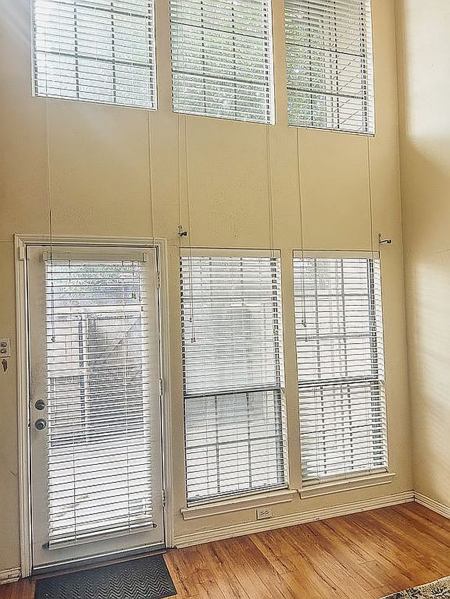 Photo of 9910 Royal Ln Apt 506, Dallas, TX