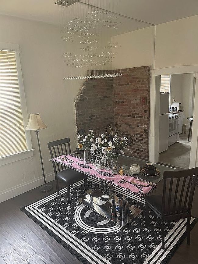 Image of 518 W Lincoln St