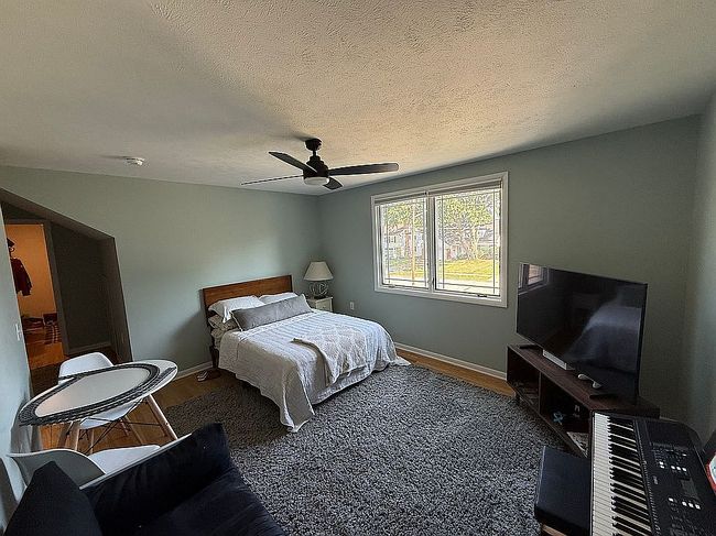 Photo of 18969 Colahan Dr, Rocky River, OH