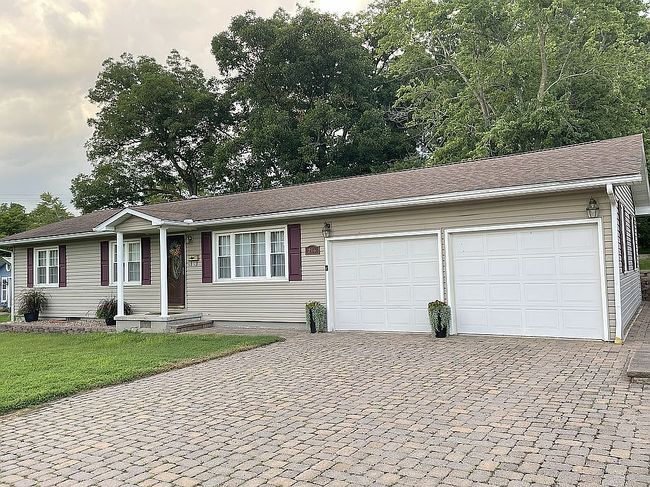 Photo of 216 Western Ave, Scott City, MO