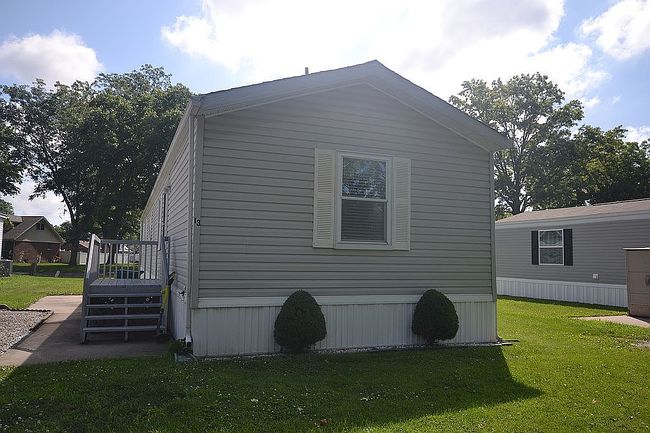 Photo of 13 Eddie Dr, Smithton, IL