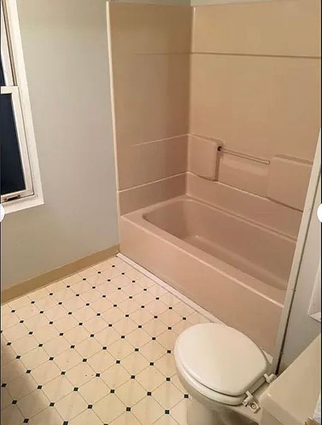 Image of 34 W 3rd St