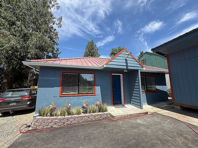 Photo of 4607 Se Naef Rd, Milwaukie, OR