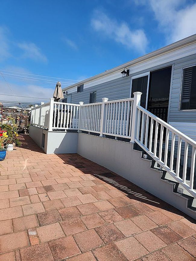 Image of 200 S Dolliver St Space 332