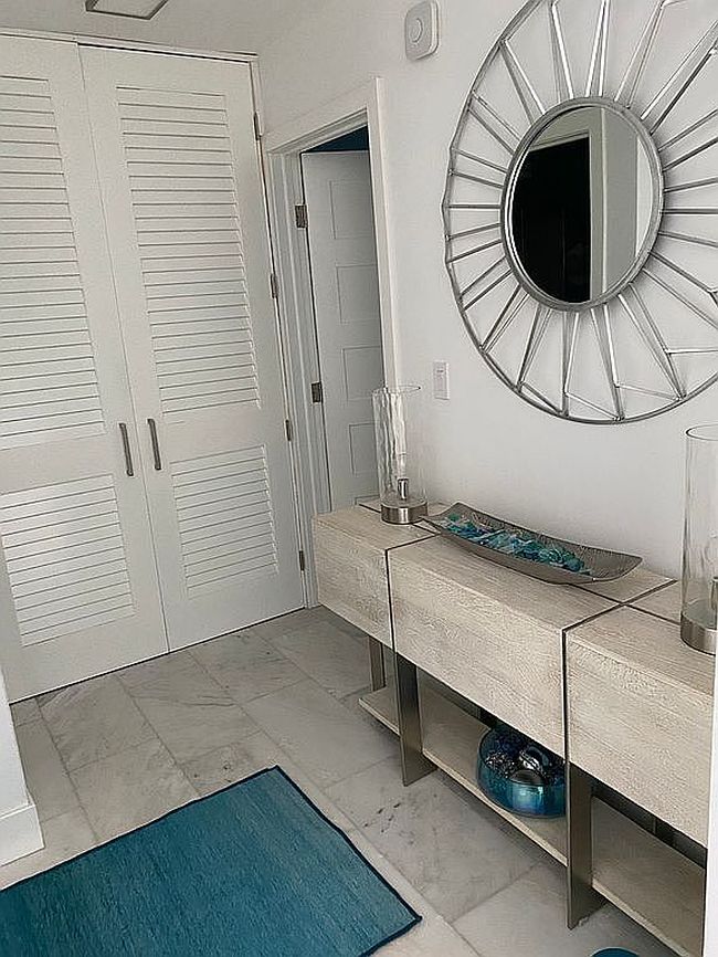 Photo of 2510 Torrey Pines Rd Unit 220, La Jolla, CA