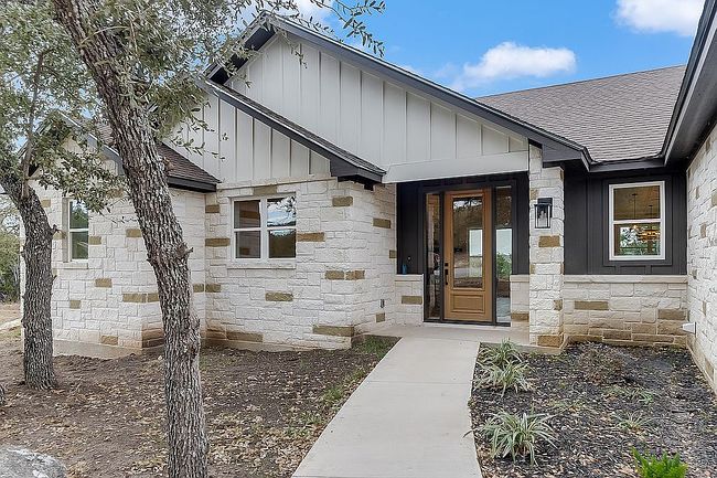 Photo of 921 Meredith Ct, Marble Falls, TX