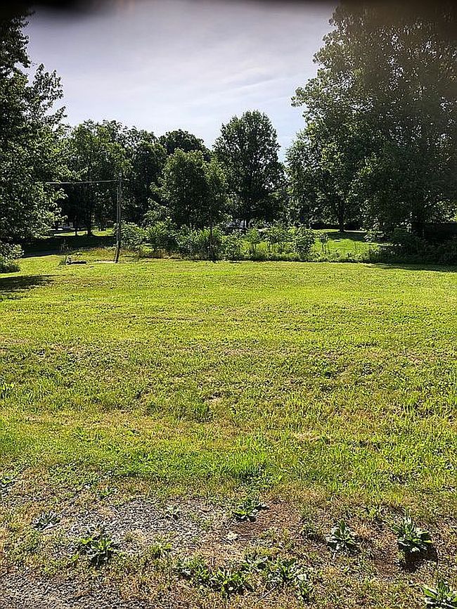 Image of 7598 Walnut St
