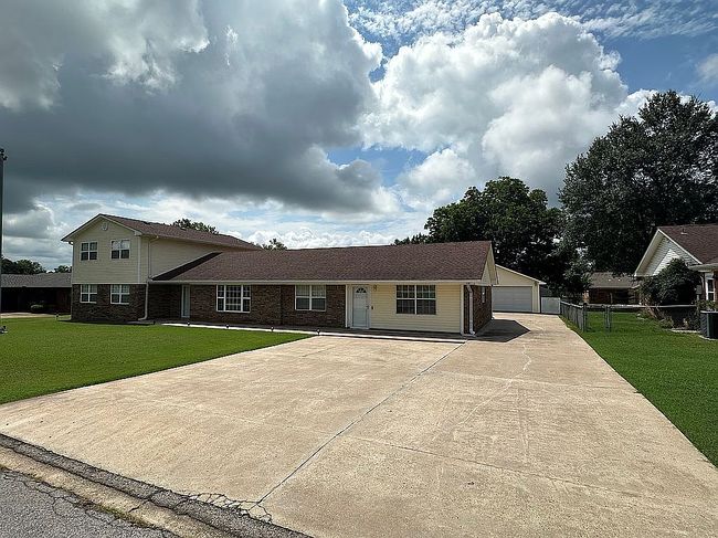 Additional photo 2 of property located at 105 Dogwood Ave