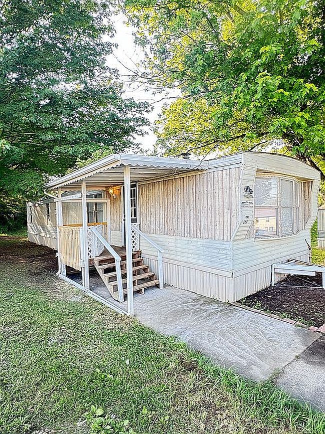 Additional photo 3 of property located at 3410 Wendy St