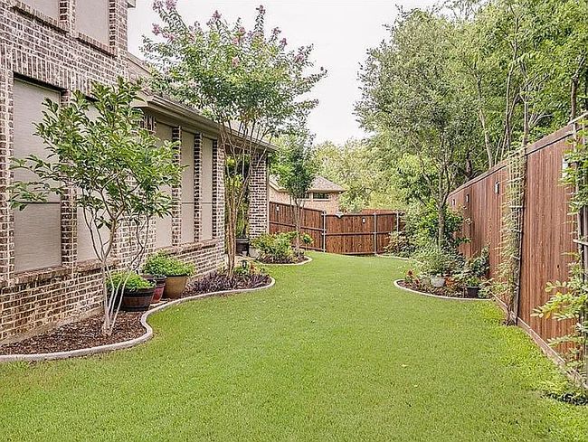 Photo of 404 Bennington Ln, Keller, TX
