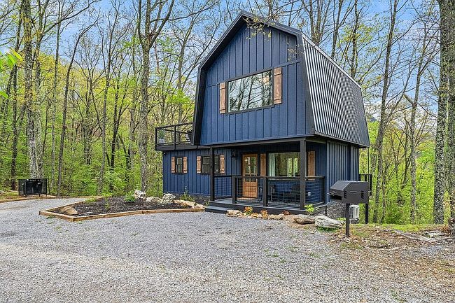 Photo of 1114 Red Maple Ln, Sevierville, TN