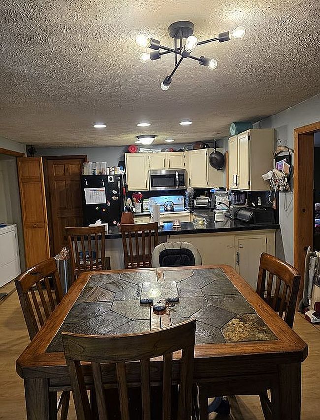 Photo of 15 Hawthorn Dr, Thornhurst, PA