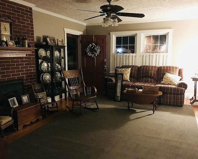 Photo of 61 Johnstan St, Owingsville, KY