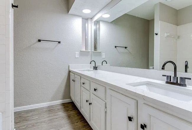 Additional photo 3 of property located at 5314 Tamarack Ct