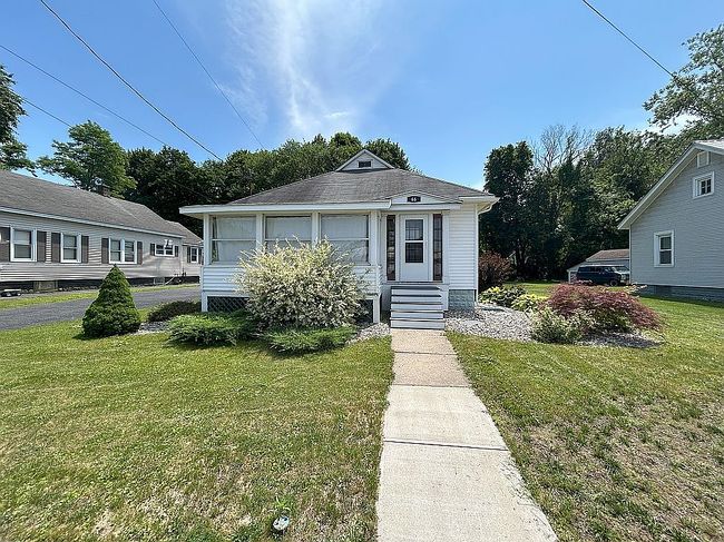 Photo of 66 Maple St, Hudson Falls, NY