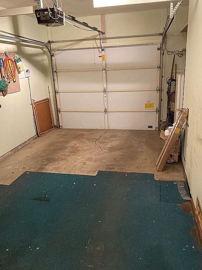 Additional photo 3 of property located at 911 S Saint John Ave