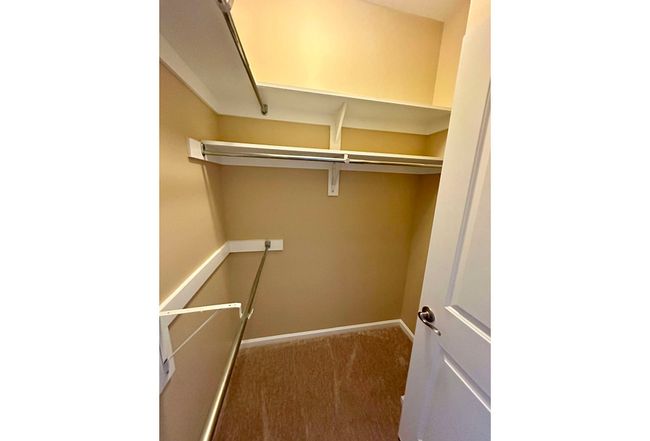 Additional photo 1 of property located at 2613 Leytonstone Dr # 377