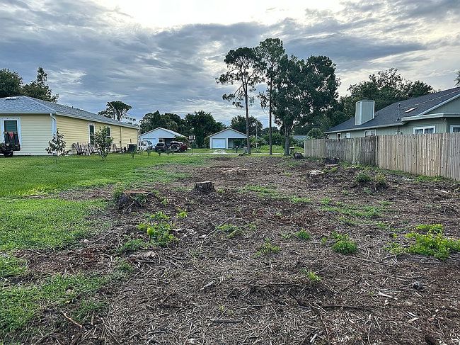 Photo of 1530 17th Ct Sw, Vero Beach, FL
