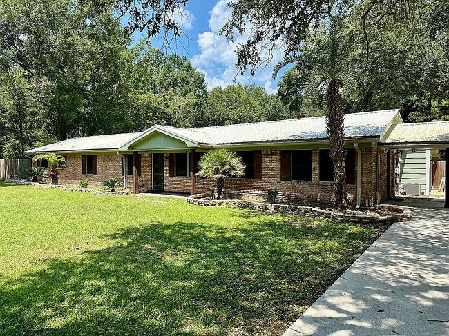 Photo of 14216 Wolf Ridge Rd, Moss Point, MS