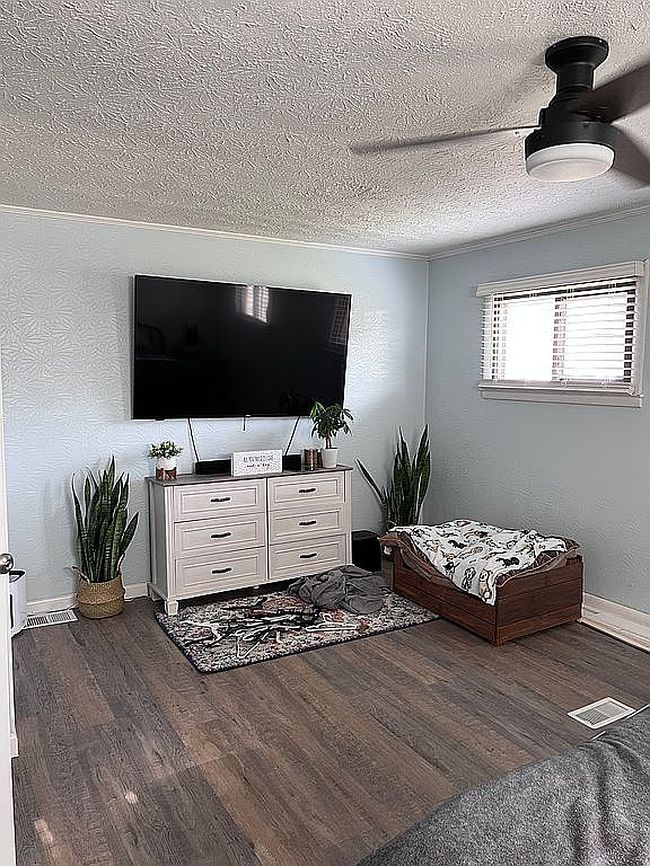 Image of 5703 Starling Dr