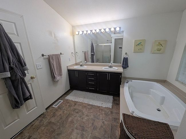 Image of 25222 E Welches Rd Unit 12D