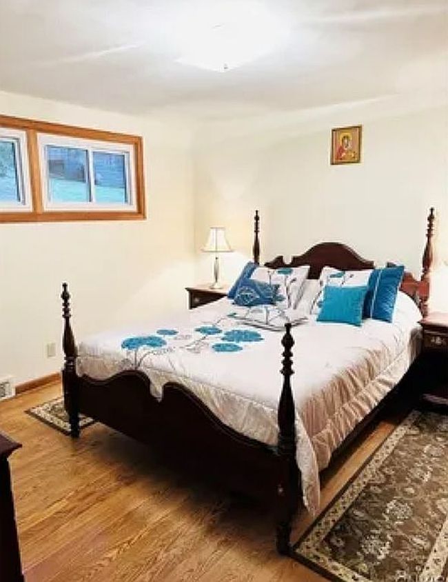 Photo of 112 Oakridge Dr, Syracuse, NY