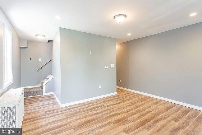 Additional photo 2 of property located at 708 Ward St