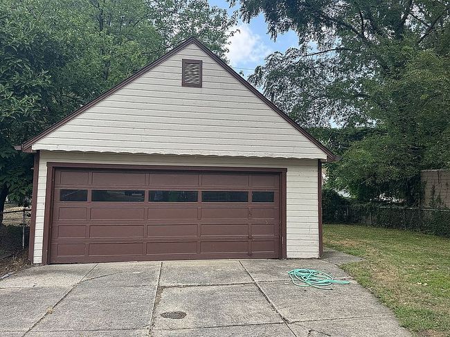 Photo of 270 E 216th St, Euclid, OH