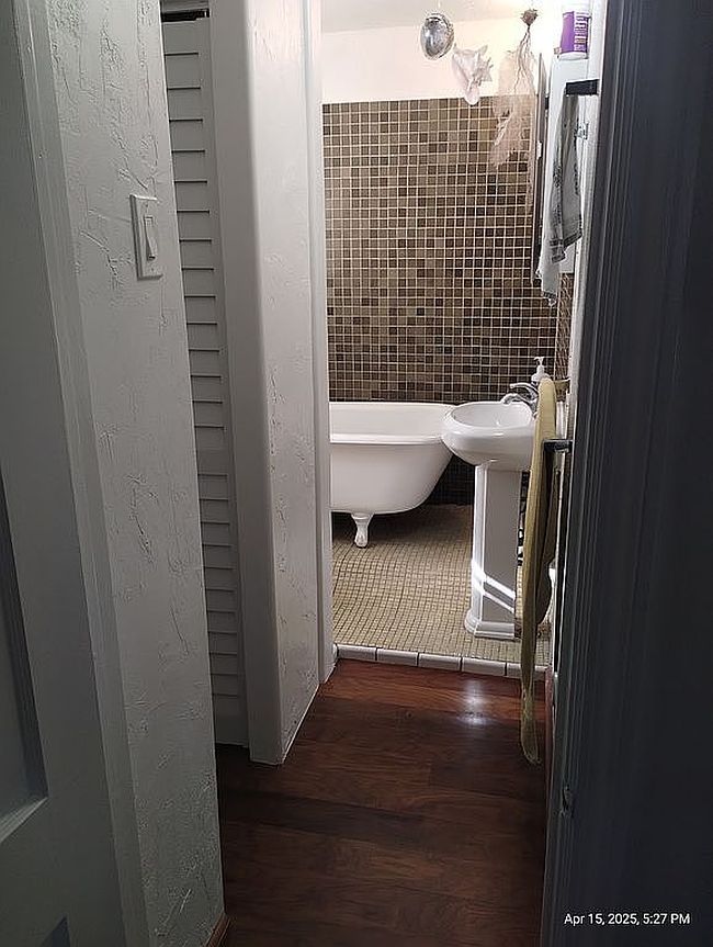 Additional photo 1 of property located at 915 Lehto Ln