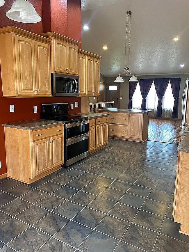 Photo of 208 Clark St, Spearville, KS