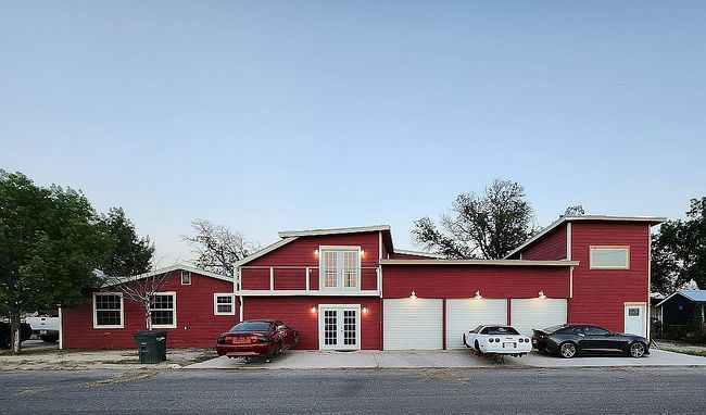 Photo of 1916 N Main St, Del Rio, TX
