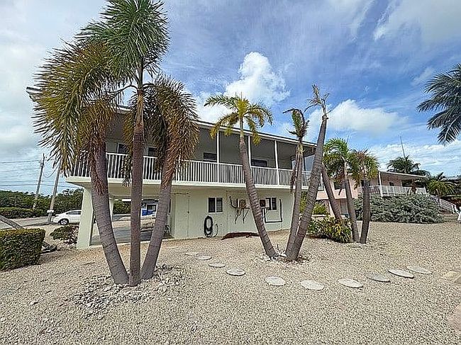 Photo of 205 Galleon Ln