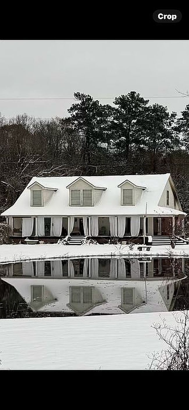 Image of 730 Sycamore Rd