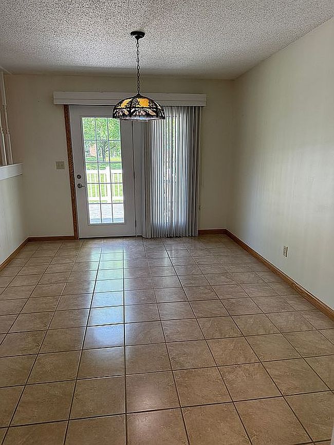 Image of 3781 Oakwood Cir