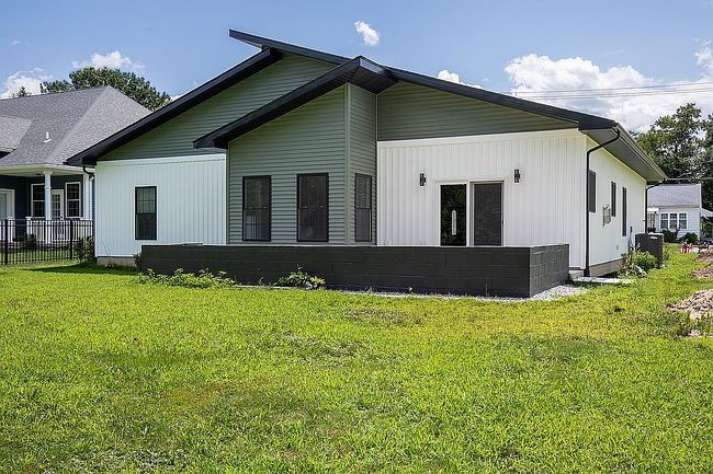 Photo of 206 N Lackawanna Ave, Swoyersville, PA