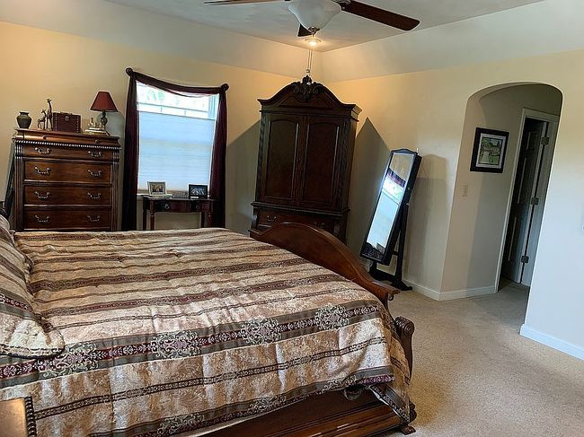 Additional photo 3 of property located at 1021 E Madison St