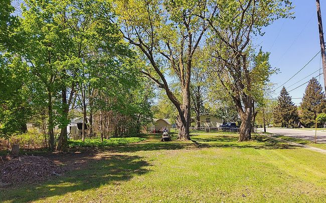 Photo of 802 Broadway Ave, Owosso, MI