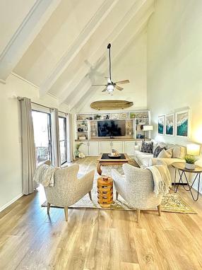 Preview of property located at 326 Driftwood Bay N Unit 91D