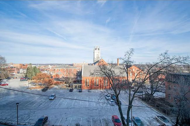 Photo of 189 Saint Marys St, Dubuque, IA