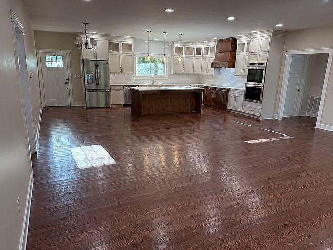 Additional photo 1 of property located at 43 Dallas Ln