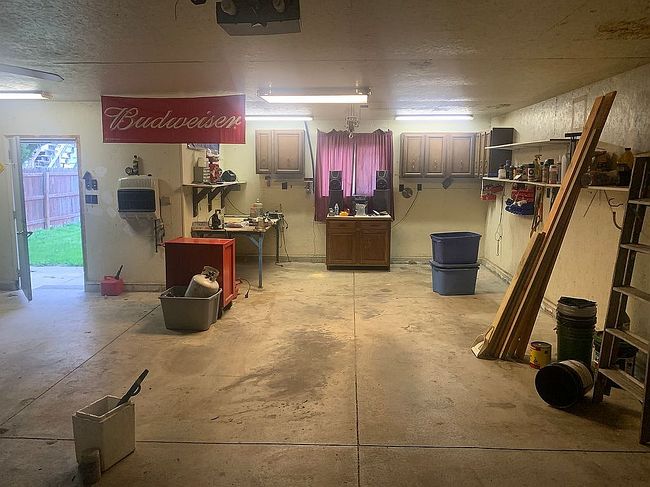 Image of 327 S Wood St