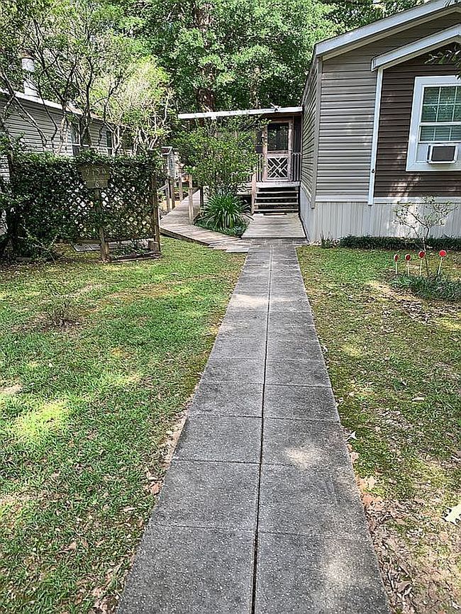 Photo of 9150 Lockhart #6 Rd, Denham Springs, LA