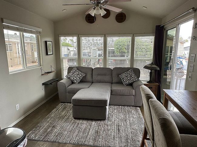 Image of 4700 E Main St #400