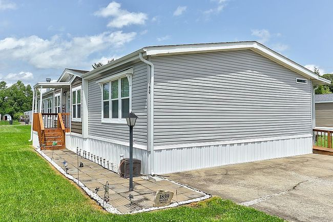 Preview of property located at 1839 Badger Dr