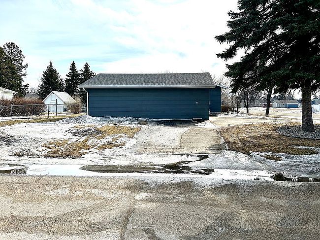 Image of 920 Walsh St