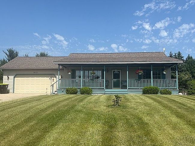 Photo of 1612 Hampton Dr, Gladwin, MI