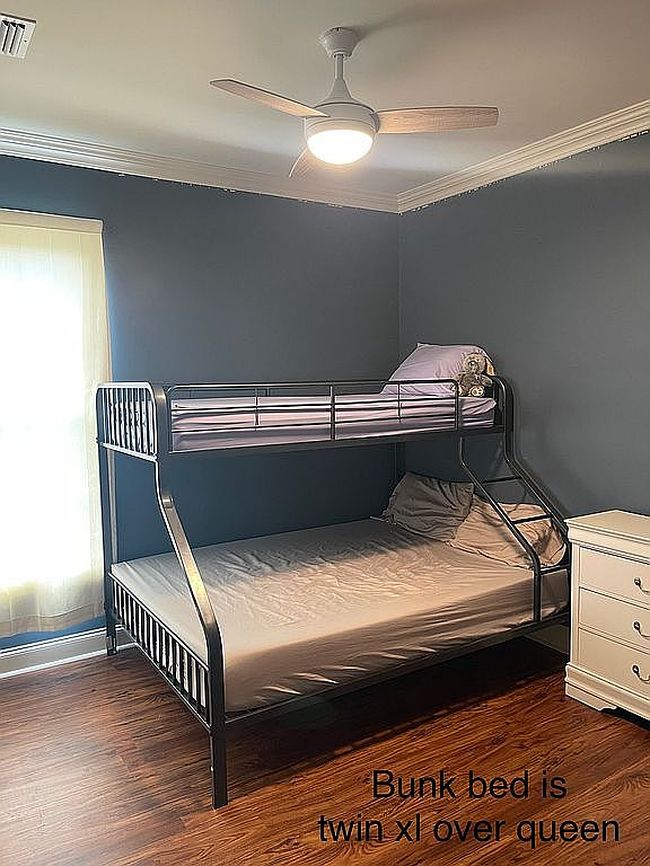 Image of 135 Pinnacle Dr