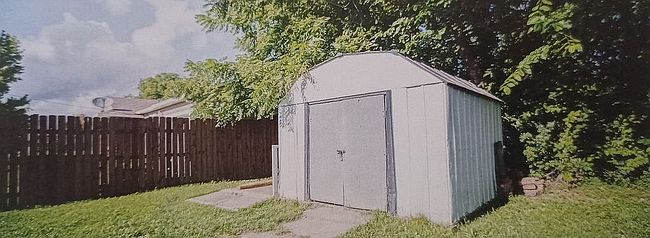 Image of 401 E Twyman St